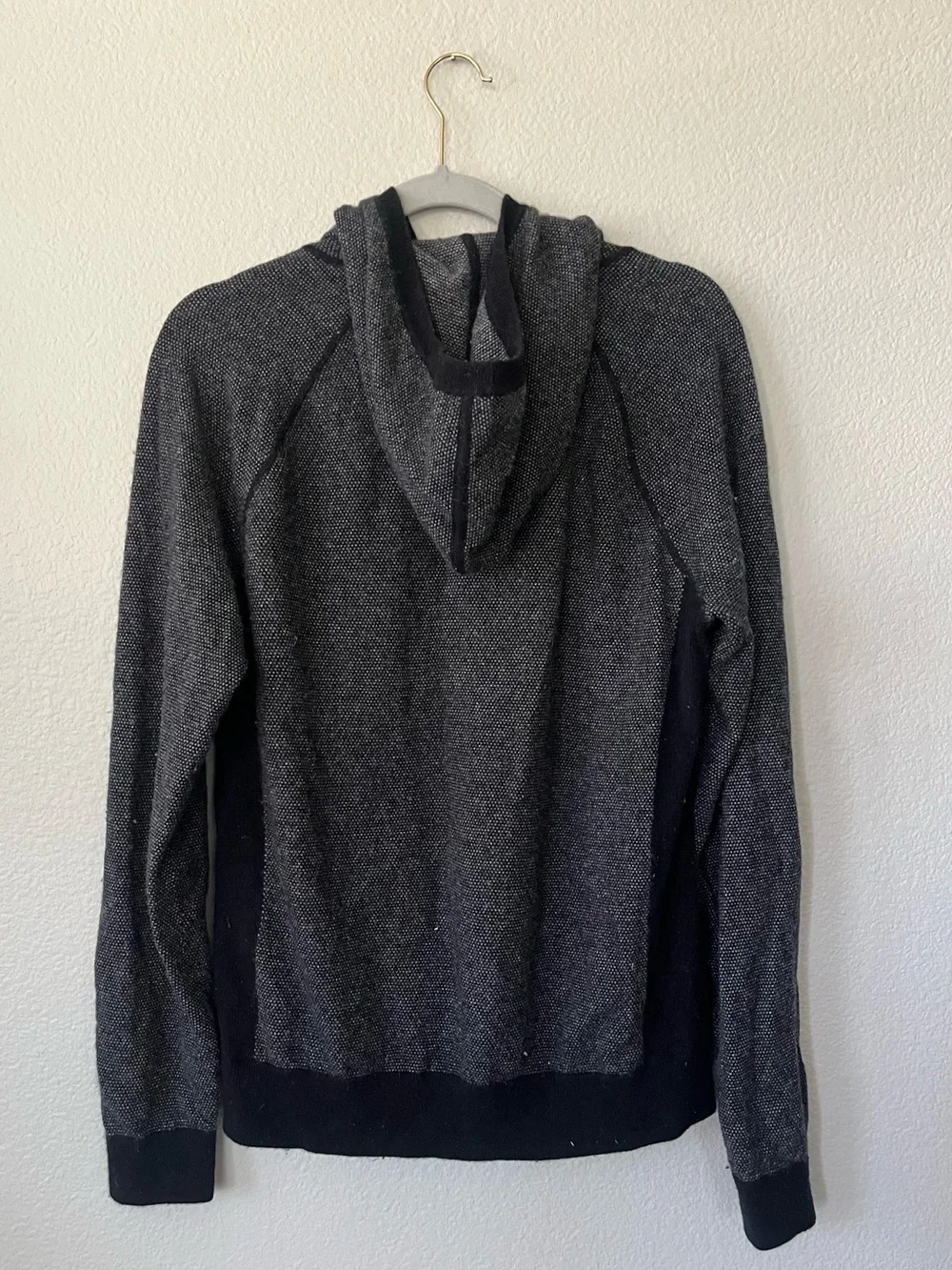 Vince Wool & Cashmere Gray and Black Crewneck Hoodie Sweater Mens Size M